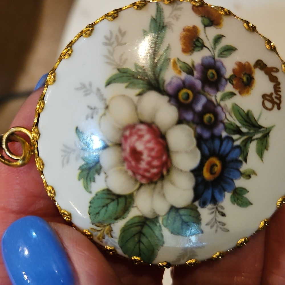LIMOGES  White Florals Mirror‎ Pendant Vintage